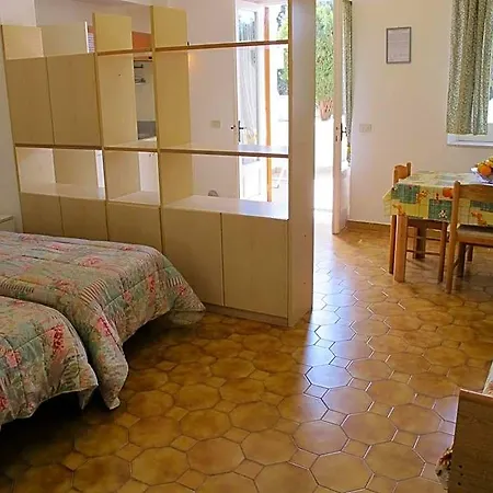 מלון Marinu 3*